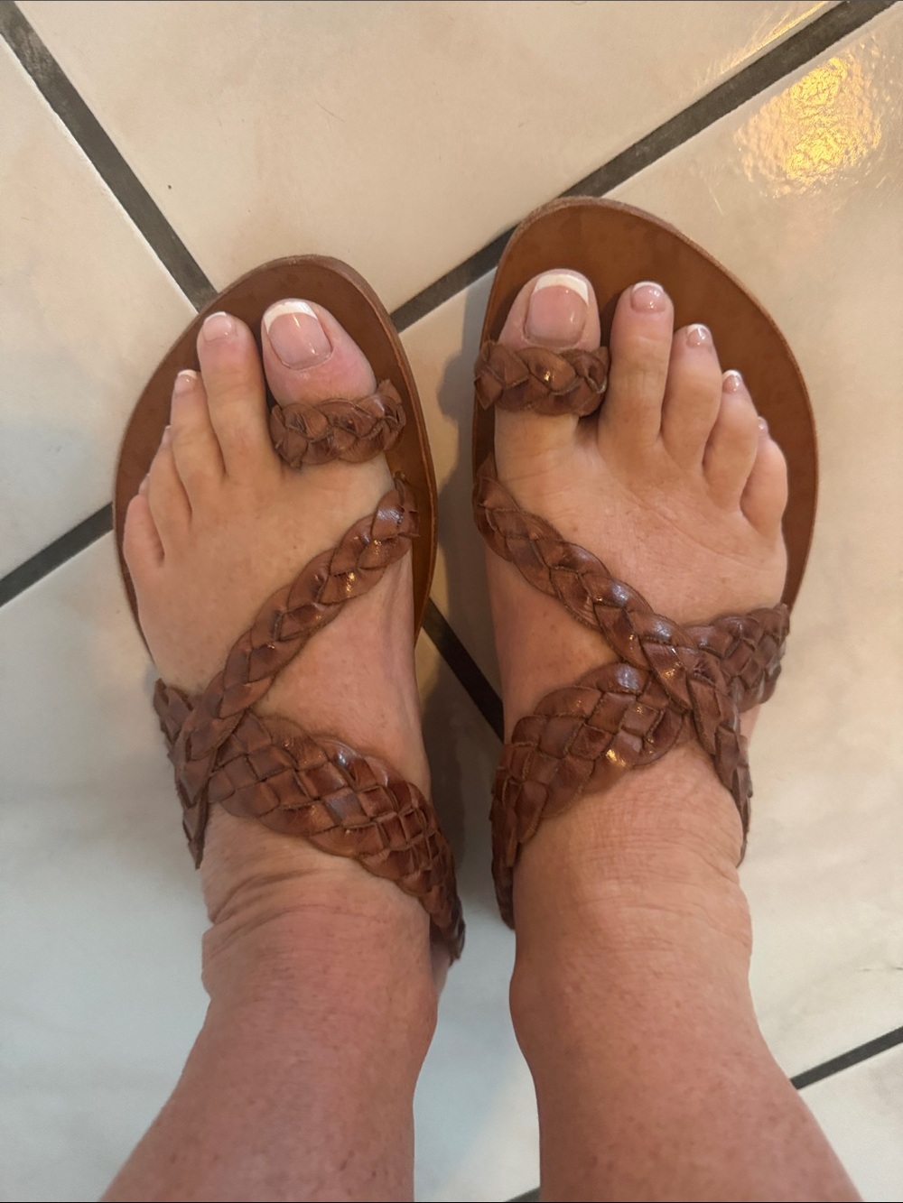CYDWOQ Women’s Braided Toe-Ring Sandals — Brown